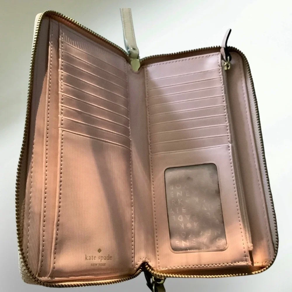 Kate Spade Anita Grove St.‎ Wristlet